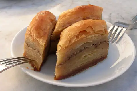 Caira’s Cakes and Bakes photo 4